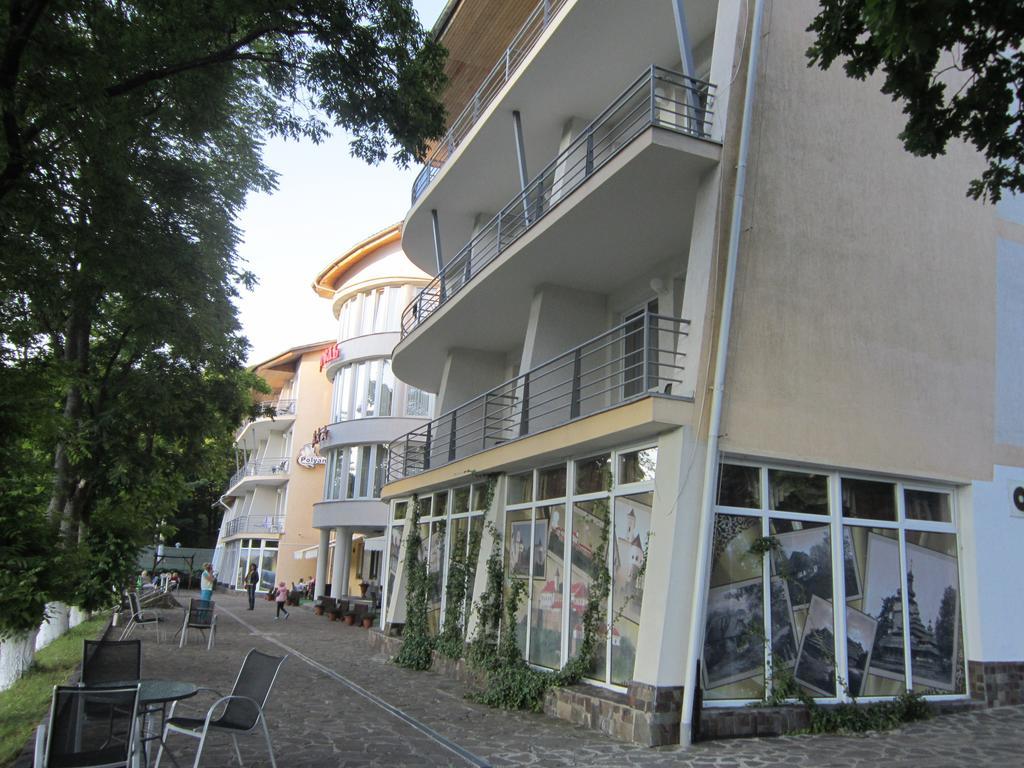 Quelle Polyana Hotel Ngoại thất bức ảnh